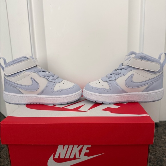 Toddler NIKE Court Borough Mid 2 High tops Size 6c New In box Light Blue & White - Picture 5 of 7